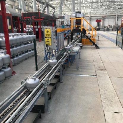 tüp üretimin yapıldığı bant